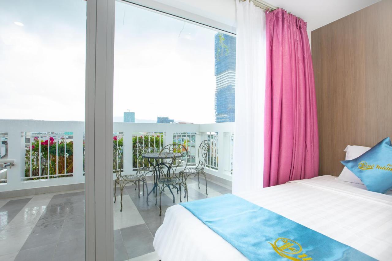 Que Huong Hotel กวีเญิน ภายนอก รูปภาพ
